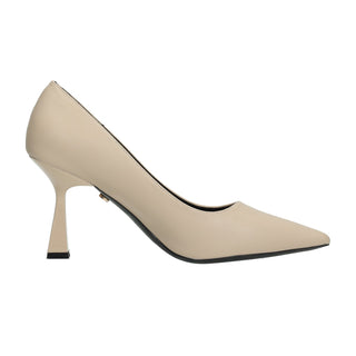 Pumps with spool heel. 9cm high heel