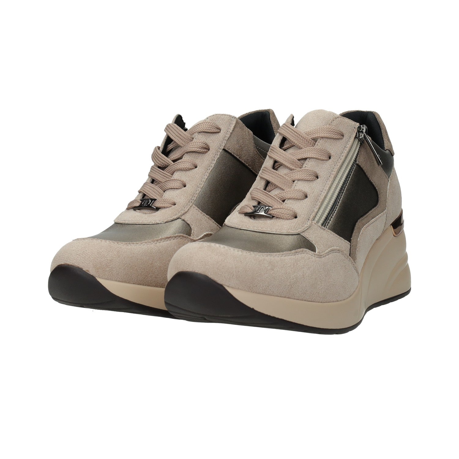Sneakers in tessuto. Tacco alto 6 cm-TATA Italia